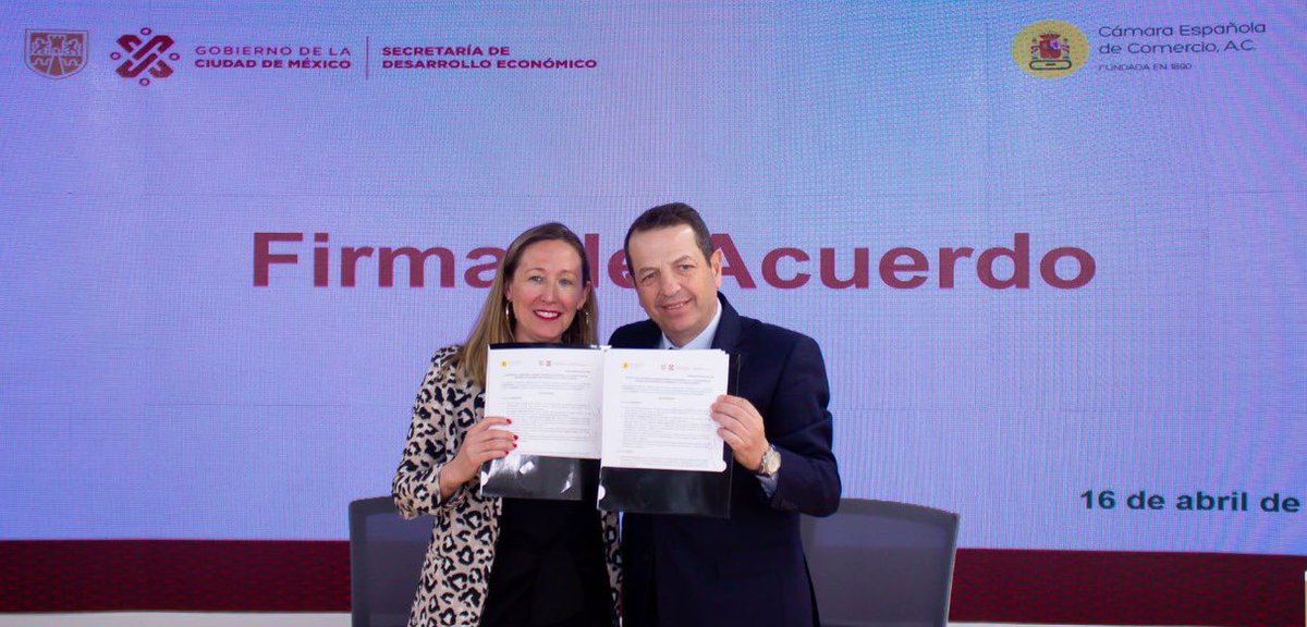 CronistarMx's tweet photo. Gracias @camescommx por la invitación al Clúster de Innovación Industrial Vallejo-I y la firma de colaboración con la Secretaría de Desarrollo Económico de la CDMX. Sigamos fortaleciendo las relaciones entre España y México
#innovacion #mexico #España #desarrolloeconomico https://t.co/hRKjKd3ATy