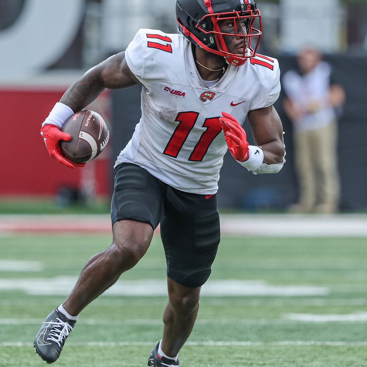 🚨REPORT: WKU WR Malachi Corley is the BEST PLAYER IN THE DRAFT with the ball in his hands, scout says. 

“He has a lot of Deebo Samuel. He’s a punisher. He looks for contact. He’s got a unique skill set. You would not want to tackle that *****,” #NFL executive said. 

Via
