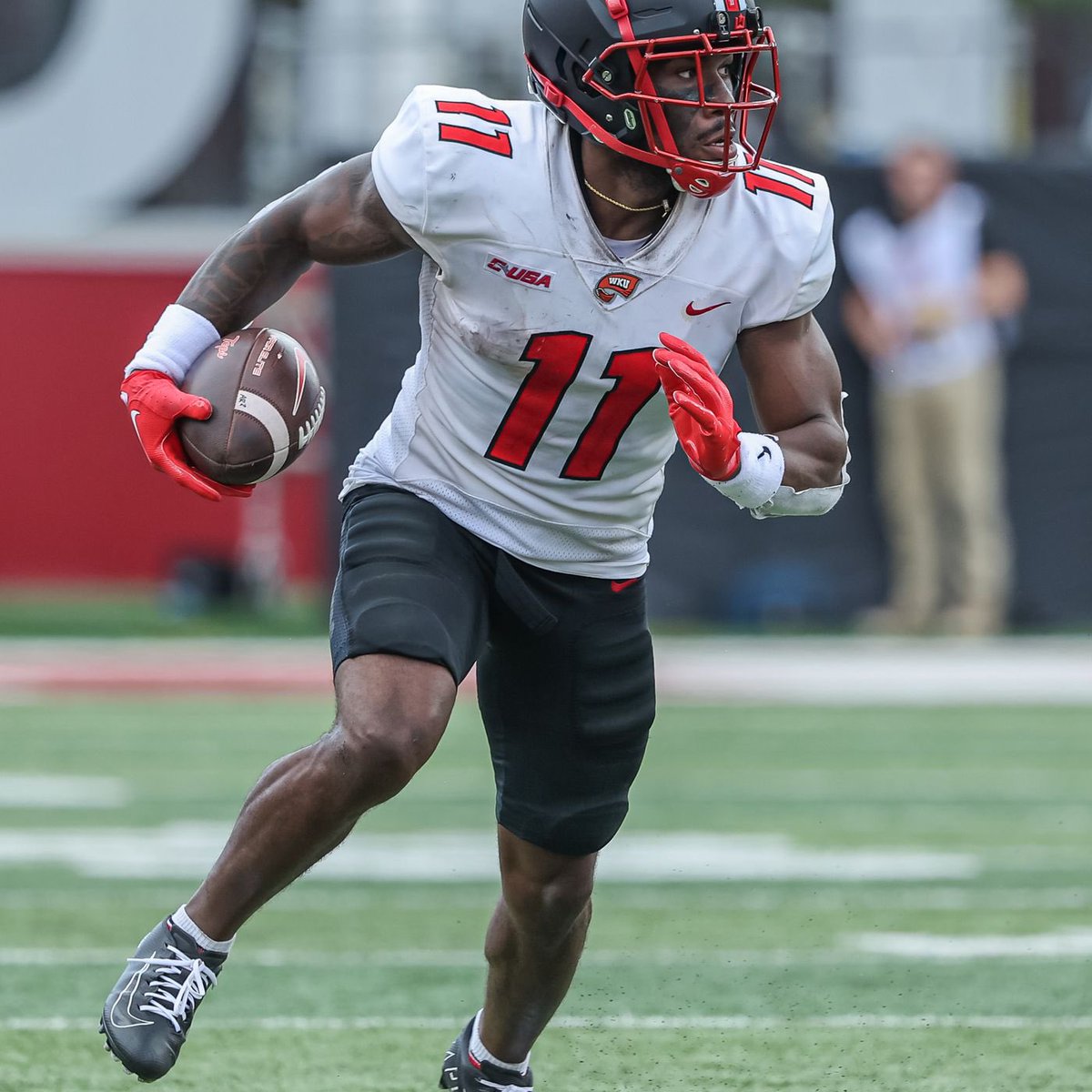 🚨REPORT: WKU WR Malachi Corley is the BEST PLAYER IN THE DRAFT with the ball in his hands, scout says. “He has a lot of Deebo Samuel. He’s a punisher. He looks for contact. He’s got a unique skill set. You would not want to tackle that *****,” #NFL executive said. Via…