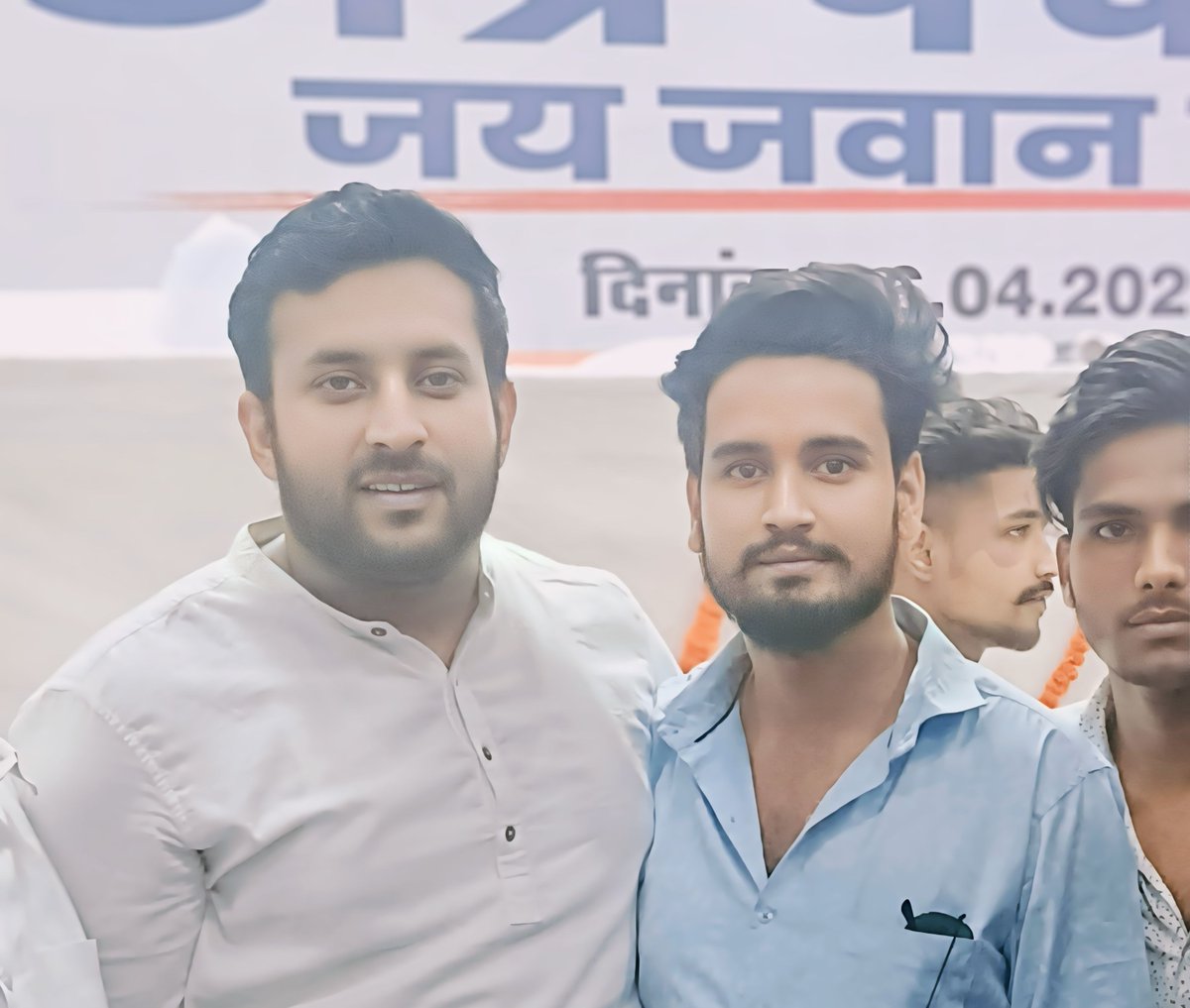 <a href="/nsui/">NSUI</a> के राष्ट्रीय प्रभारी <a href="/kanhaiyakumar/">Kanhaiya Kumar</a> जी एवम् NSUI के राष्ट्रीय अध्यक्ष <a href="/varunchoudhary2/">Varun Choudhary</a> जी द्वारा राष्ट्रीय स्तर पर चलाए जा रहे छात्र पंचायत कार्यक्रम के तहत पटना में छात्र पंचायत आयोजित की गई जिसमें छात्रों से संवाद कर उनके समाधान तक की चर्चा की गई।

#NSUI_छात्र_पंचायत