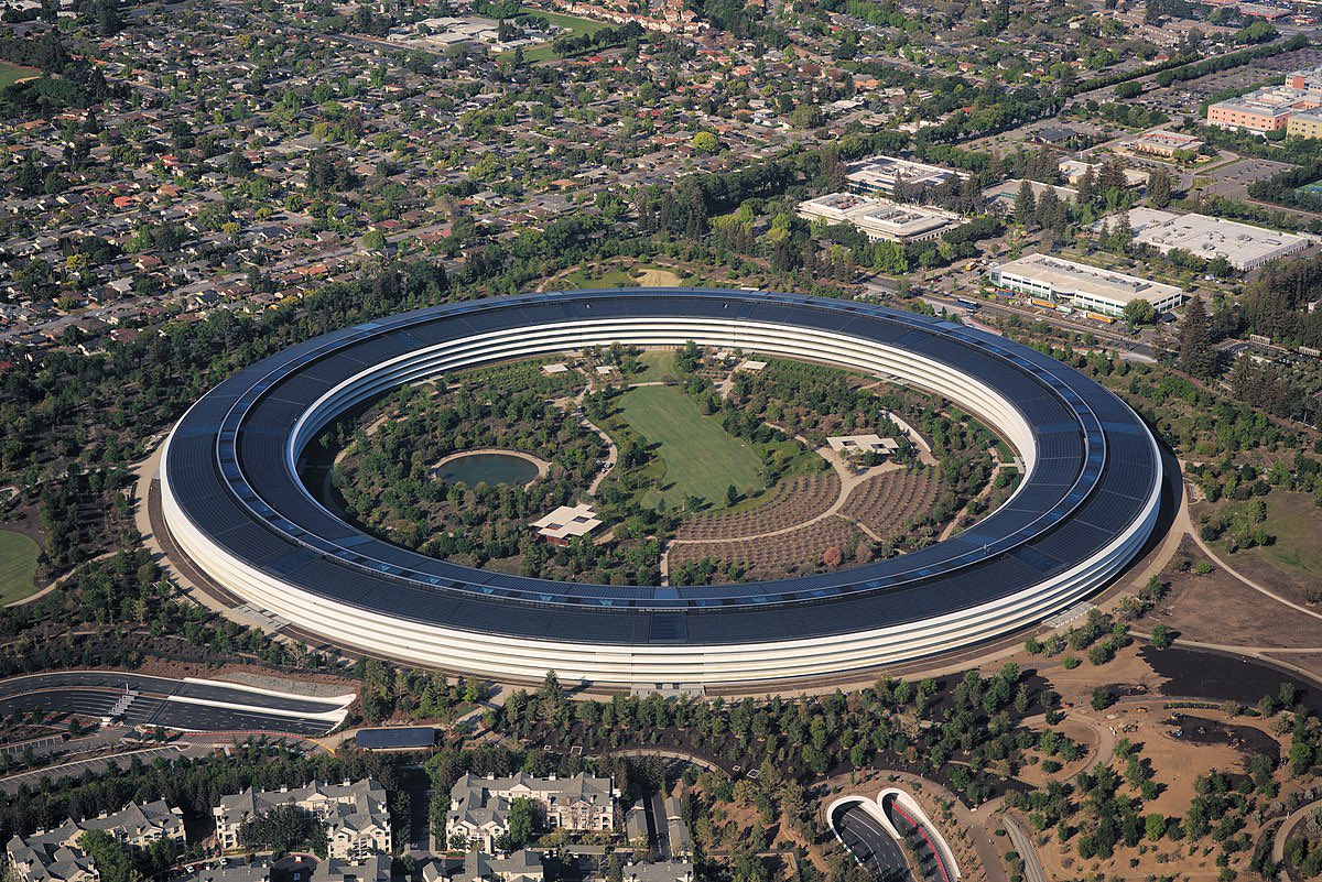 emoncrieffe85's tweet photo. 🗣️ @Apple #SteveJobs Imagine almost getting erased from your legacy, company, brand, technology & from the future like Steven Paul Jobs?
#AppleInc needs to have a permanent inducted of Steven Jobs & his legacy ASAP!!
#RipSteveJobs 1955-2011 #Apple https://t.co/KfJsH2l38Y