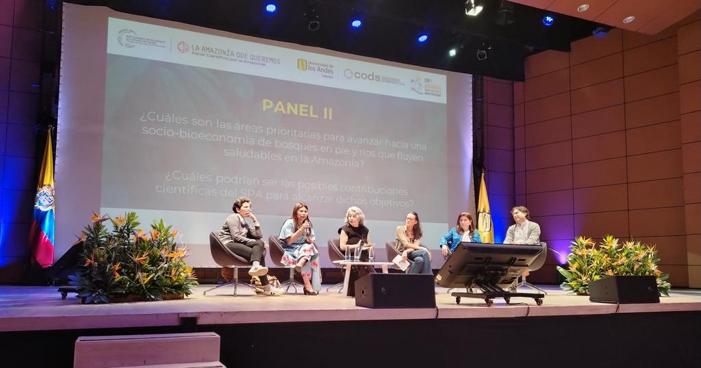 theamazonwewant's tweet photo. 🔵 #EventosSPA
Arranca nuestra segunda discusión sobre sociobioeconomía con la intervención de Fany Kuiru, Coordinadora General de la @coicaorg.

Sigue nuestro evento en vivo:

#LaAmazoníaQueQueremos https://t.co/sdwWCsaPLC