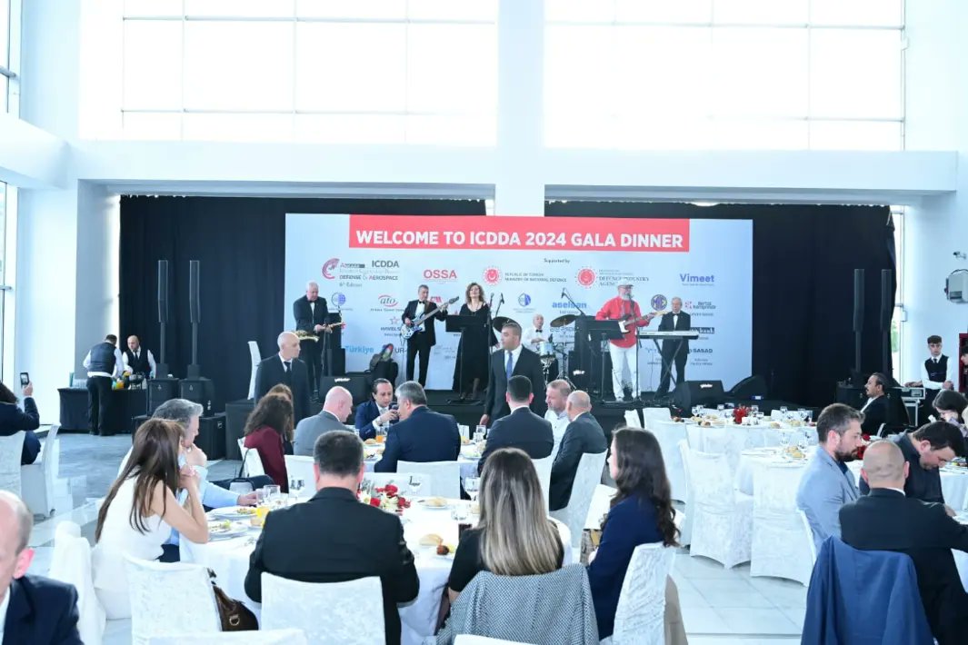 ostimosb's tweet photo. ICDDA’24 etkinliğinin ilk günü Gala Yemeği programıyla tamamlandı. Etkinlik yarın B2B ve seminerlerle devam edecek. @ostimsavunma #ostim #icdda #savunma #havacılık https://t.co/S5dmz7bgPS