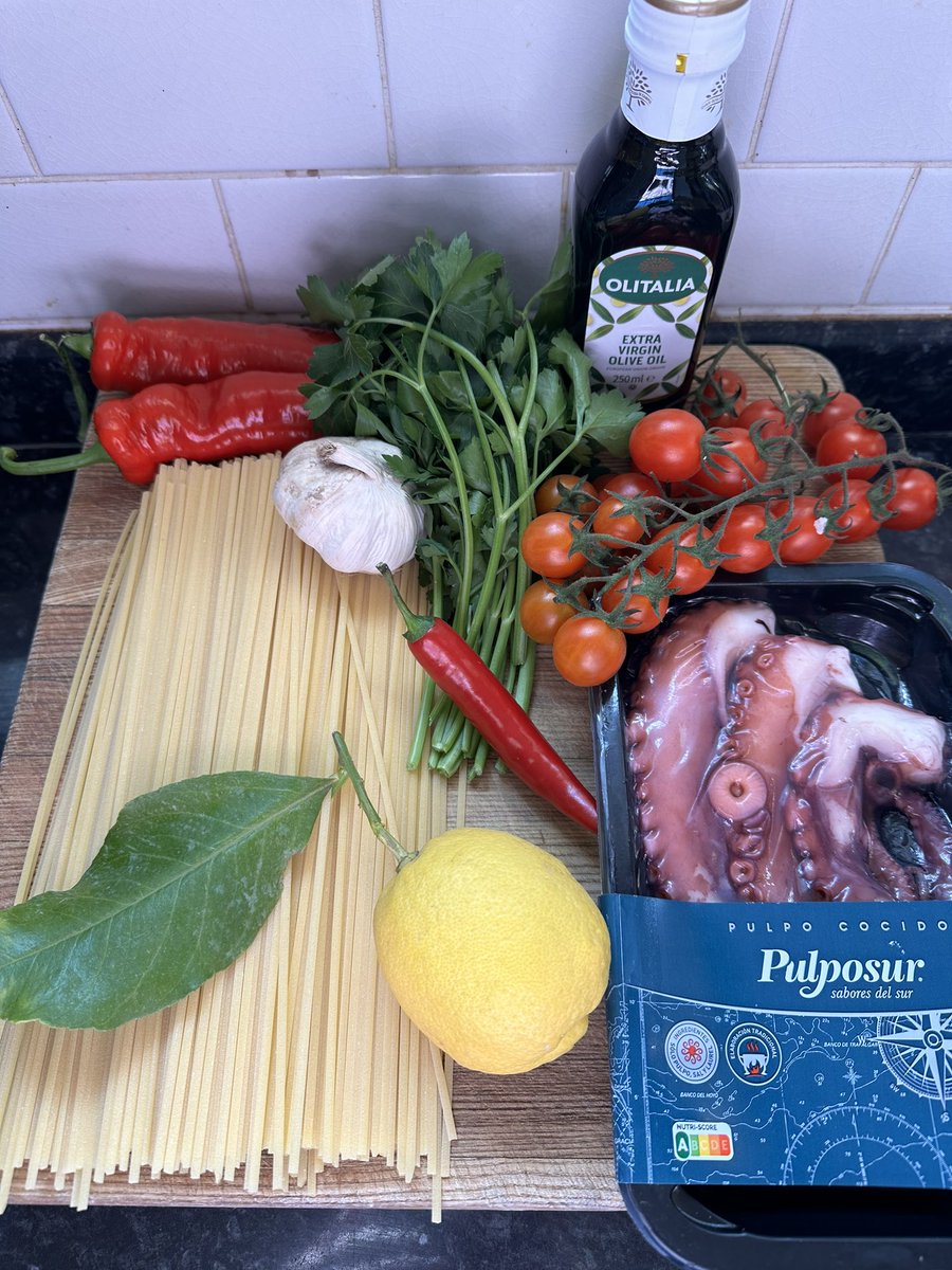 HooleFoodMarket's tweet photo. Testing the next recipe of the month for the HFM email….
Using @bricklandsfish Pulpo Cocido for a quick and beautifully easy dinner.
Get the recipe with our next monthly email….
#Octopus
#Polpo
#Pulpo
#PulpoCocido
#Linguine
#Pasta
#Italy
#Pasta
#Hoole
#Chester
@ShitChester https://t.co/gKb1GTf631