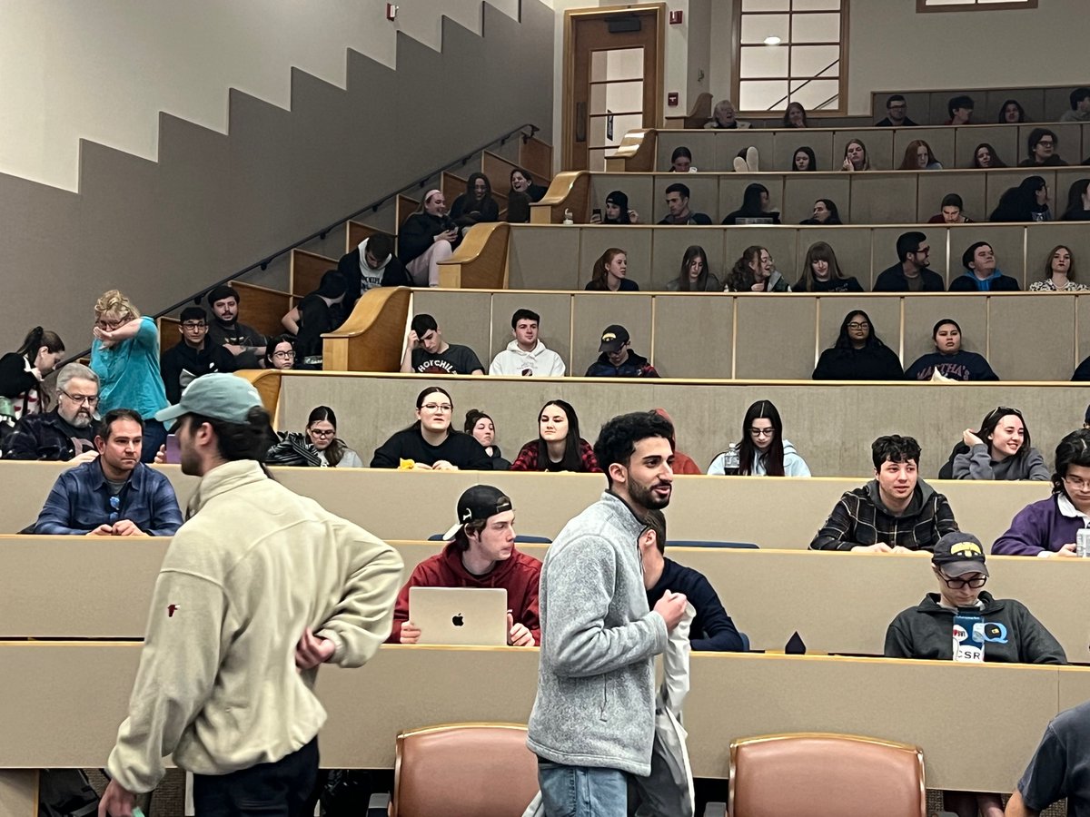 We had such a great time hosting the Mountainfilm Festival again this year at the School of Communications. Check out moments from this year's event! 📽️🎞️