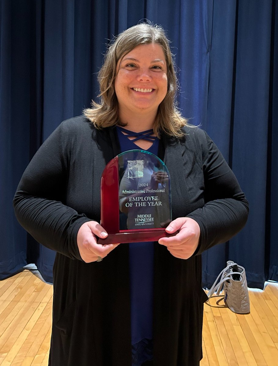 Congrats to Dr. Katie Foss for winning the Exemplary Service Award at the University Honors College Annual Awards, and congrats to Katie Morris-Fitch for winning Administrative Professional Employee of the Year at the Employee Recognition Awards! #mtsu #sojsm