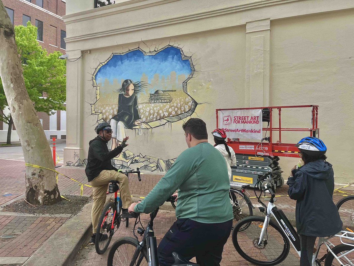 Commissioner Ellis hosted the 2024 TLIP Intern Bike Ride. Our interns had the opportunity to ride some of our amazing trails and take a downtown tour of our murals. We thank our interns for their dedication to the program!