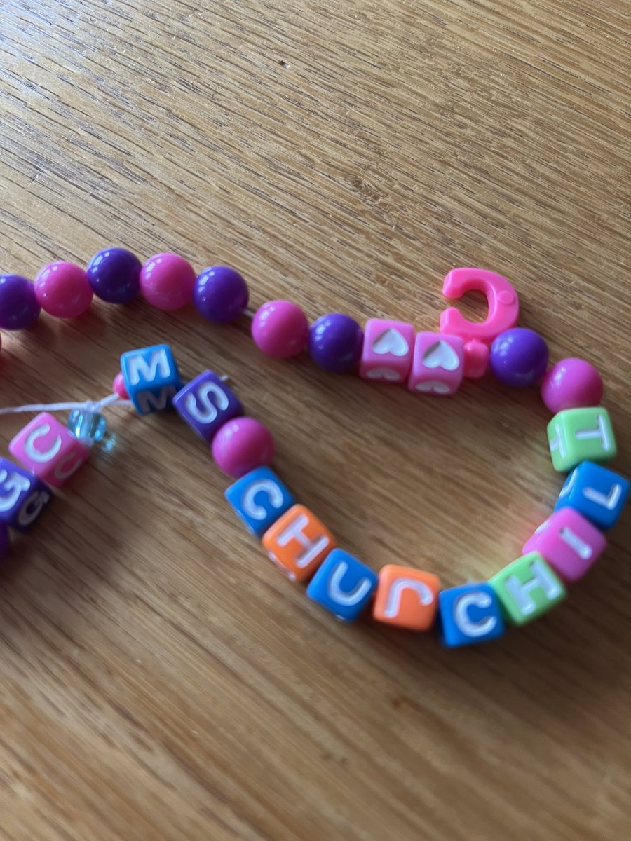 To the student who left this on my desk….thank you !!
It is so special ❤️ @ElizabethParkEl