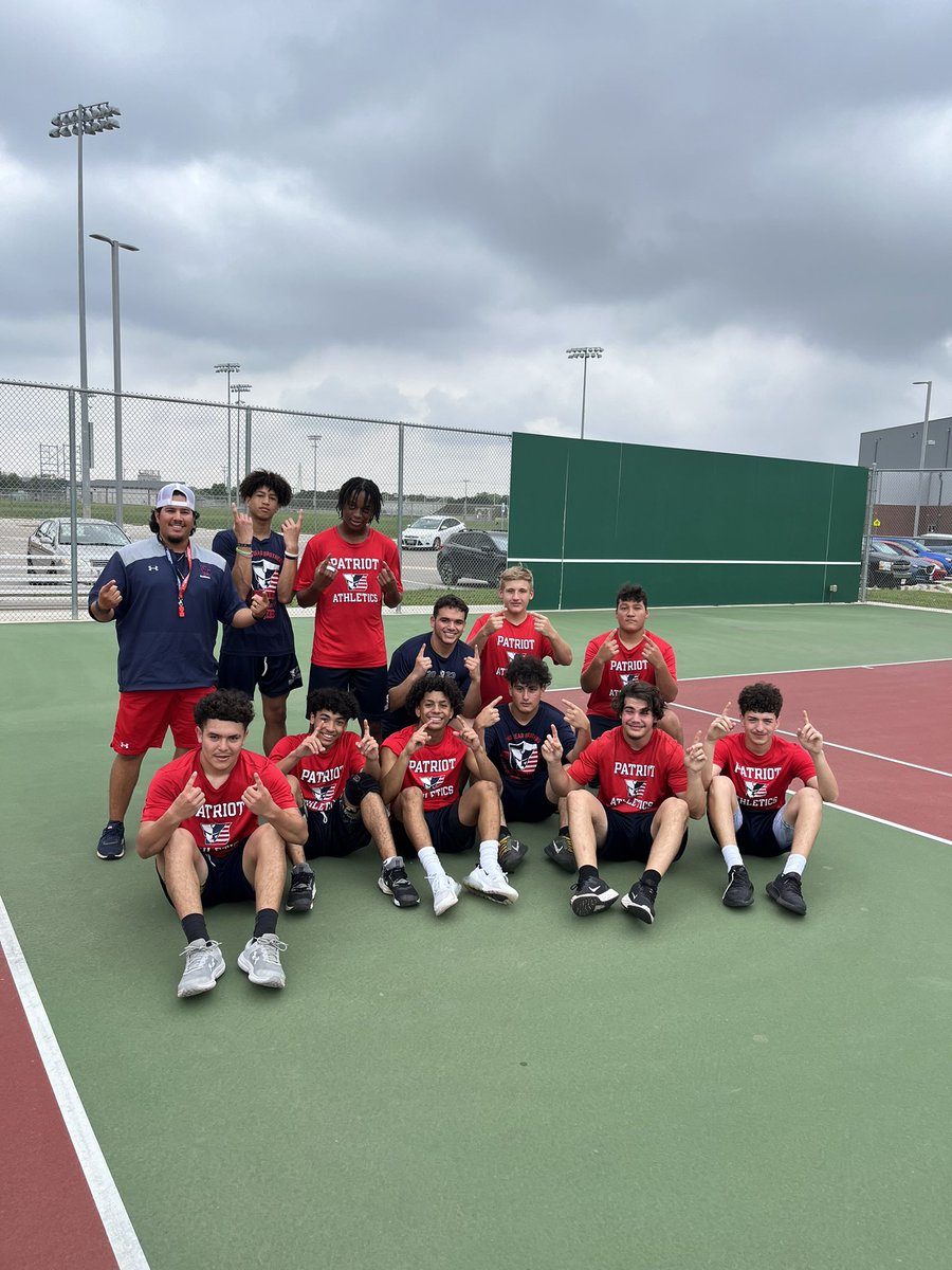 Today concludes our competition portion of our off season. These young men stacked points based on classroom behavior, grades, attendance & competition games.
@CoachGAleman & his squad are crowned champs once again! #EETEDT #FinishTheDrill @JISD_ATHLETICS @JudsonISD @SAVeteransHS