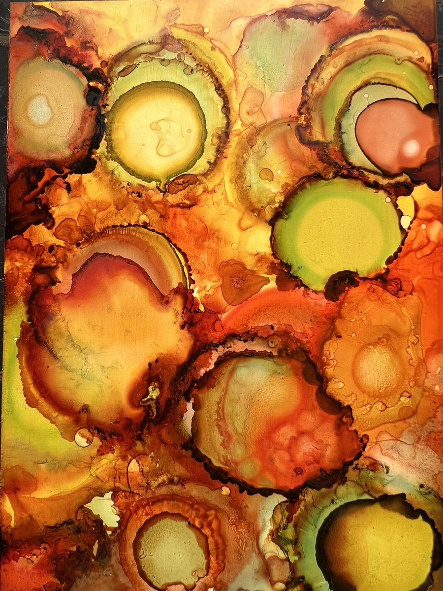Ascending_Aura's tweet photo. Alcohol inks ✍️ #artist https://t.co/e9fRwxjBPF
