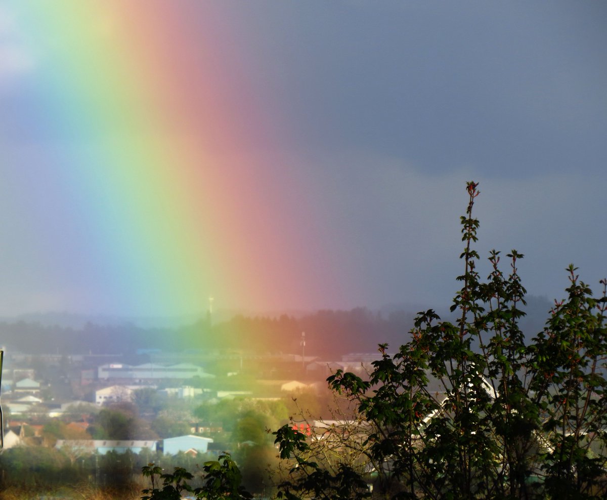 angegarrod's tweet image. Double #Rainbow today #ukweather  #opticaleffects  #atmosphericoptics