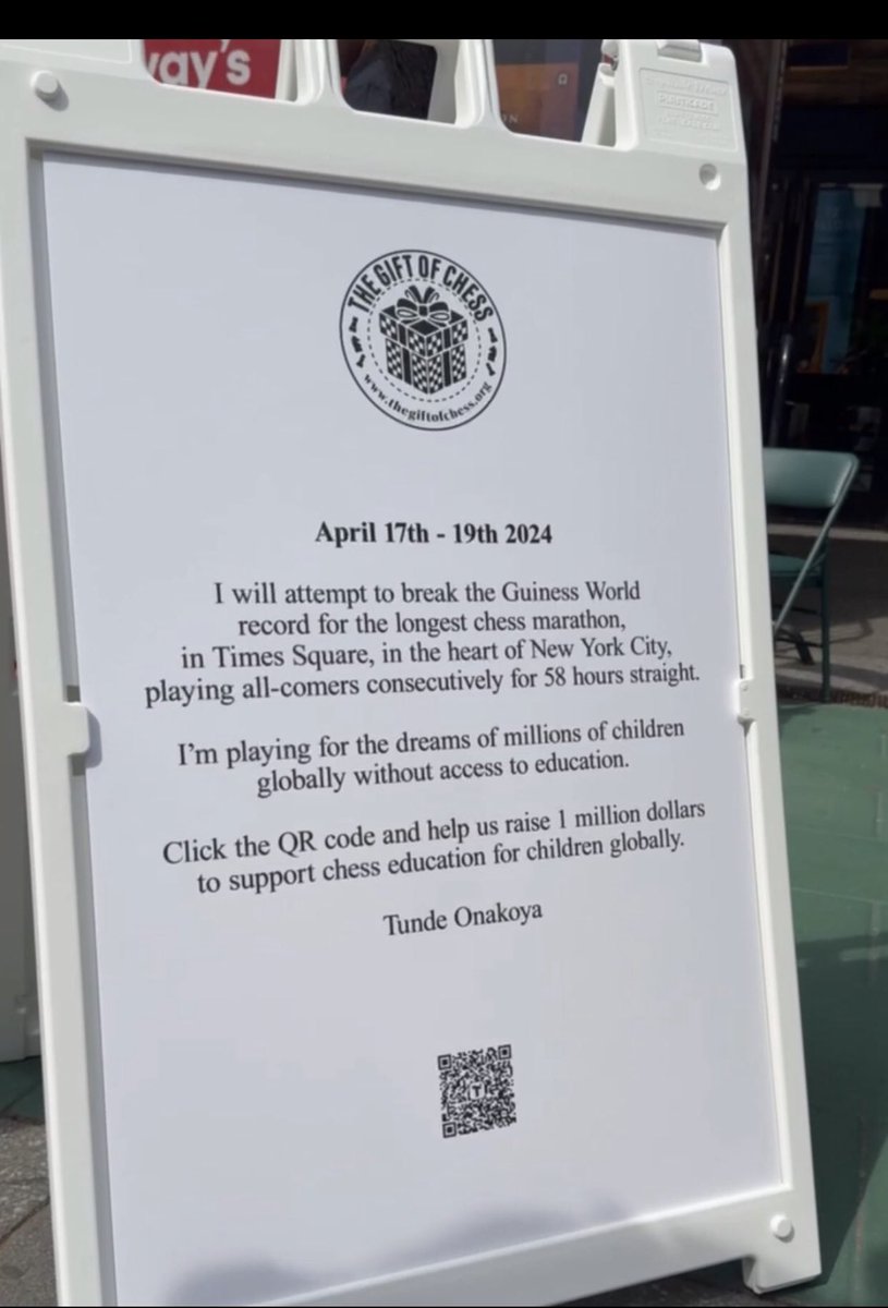 BridgetOnwuneme's tweet photo. @Tunde_OD Today, till the 19th April, will attempt to break the Guiness World Record for Longest Chess Marathon for 58 hours, without losing a game.
Heโs doing this for the dreams of millions of children across Africa without access to education.
Well done Tunde. Iโm Rooting๐ช https://t.co/YBMrm5ingV
