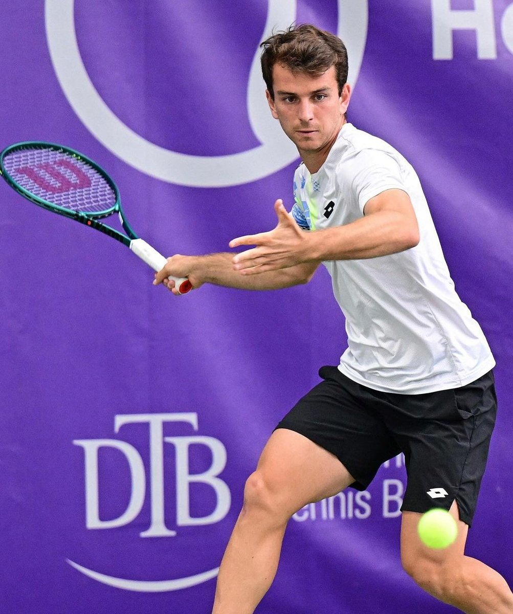 Ergi Kırkın, 2 maç puanı çevirdiği mücadelede Daniel Dutra da Silva'yı 6-2, 1-6, 7-6 yenerek San Miguel de Tucuman Challenger turnuvasında çeyrek finale yükseldi #TürkTenisi