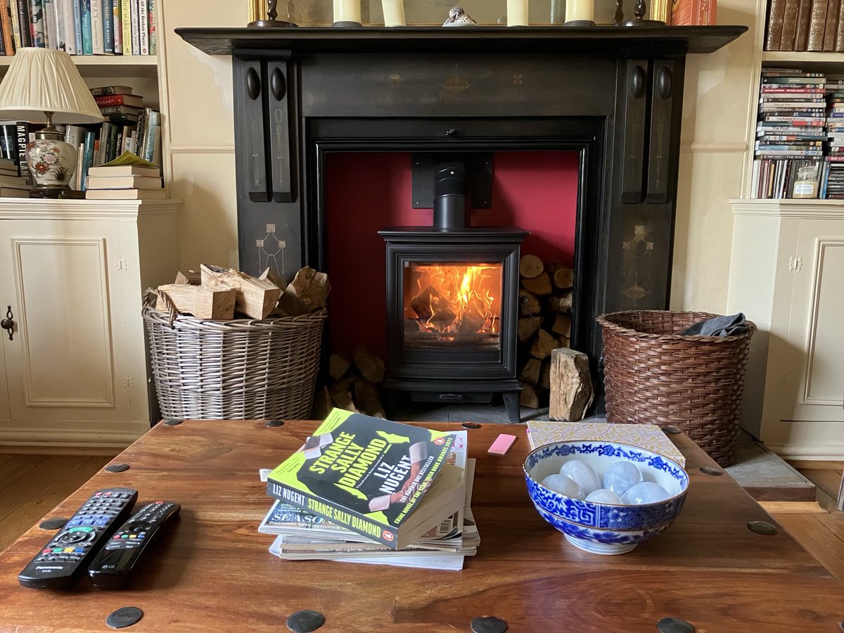 I’m clinging to winter & all the lovely things that go with it: lighting the fire, drawing the curtains, turning on the lamps & opening a book. I know it’s spring but it’s cold & at least I can have the fire & the book.