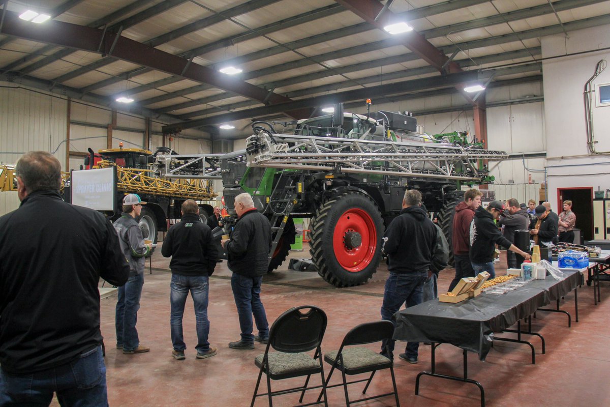 fulllineag's tweet photo. Thanks to everyone who attended our 2024 pre-season Sprayer Clinic! We were so happy to welcome such great company, hear great presentations, and connect our customers with information to help them have their best season yet! 😁
@ekayenterprises @CapstanAg 
#fulllineag https://t.co/5yNdhUdtKU
