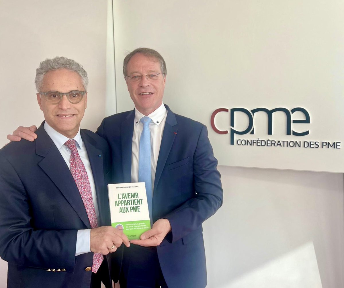 #LAvenirAppartientAuxPME

Merci cher <a href="/AsselinFasselin/">François Asselin</a> pour tes félicitations et tes encouragements !

Tu as foi, toi aussi, en cet avenir des #PME dans lequel tu t'engages, au quotidien, pour le faire advenir.

<a href="/JEDUMESNIL/">du Mesnil JE</a>

<a href="/CPMEnationale/">CPME</a> <a href="/CPMEParis/">CPME Paris</a>