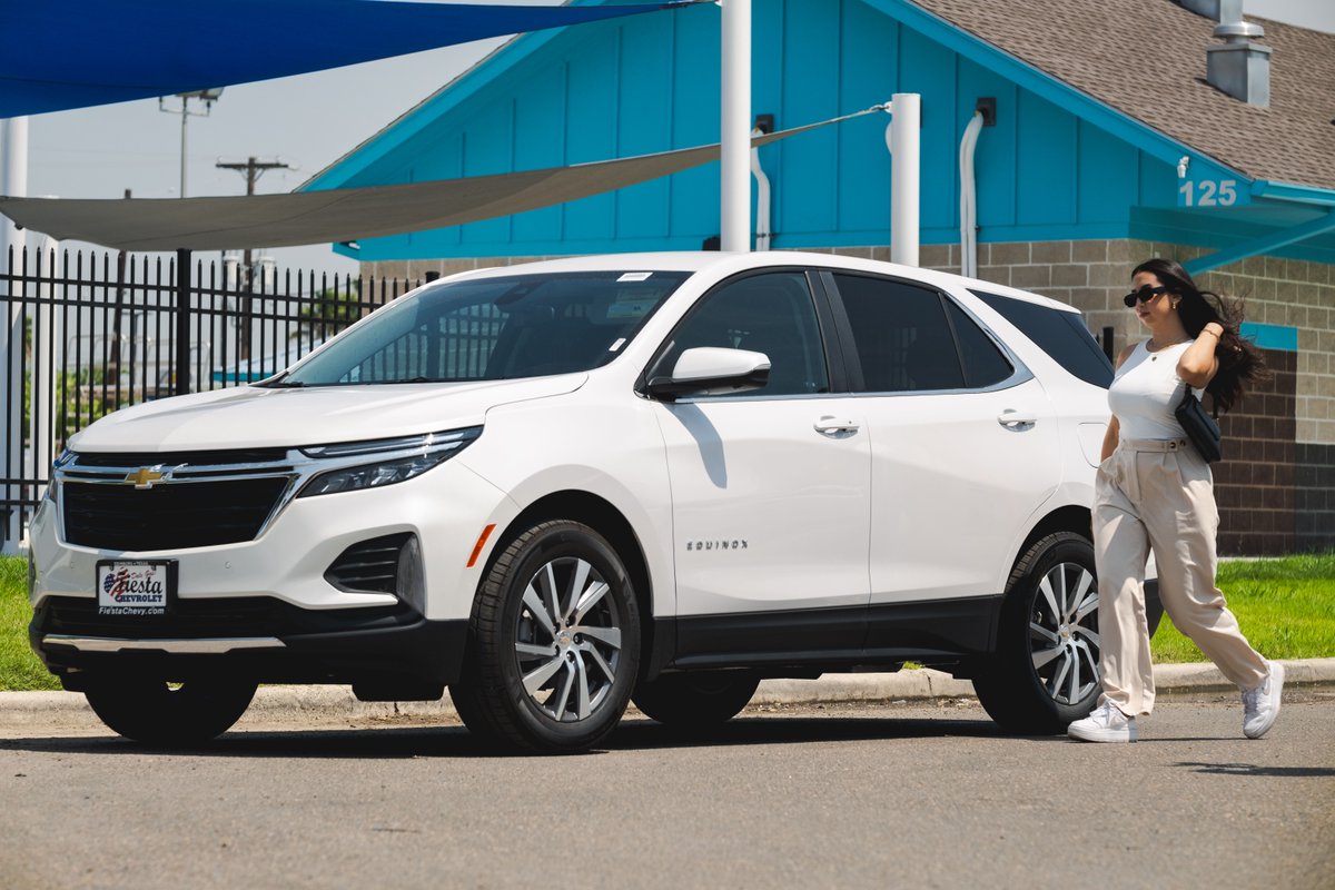 FiestaChevrolet's tweet photo. Navigate your world with style and confidence in the dynamic Chevrolet Equinox.

#FiestaChevrolet makes it easy. Call us at 956-277-9315 or click: https://t.co/bZLDoCwHuI #DaleGas #vackarstadium

Vehicle Pictured: 2023 #ChevroletEquinox https://t.co/OHgyMHfJyl
