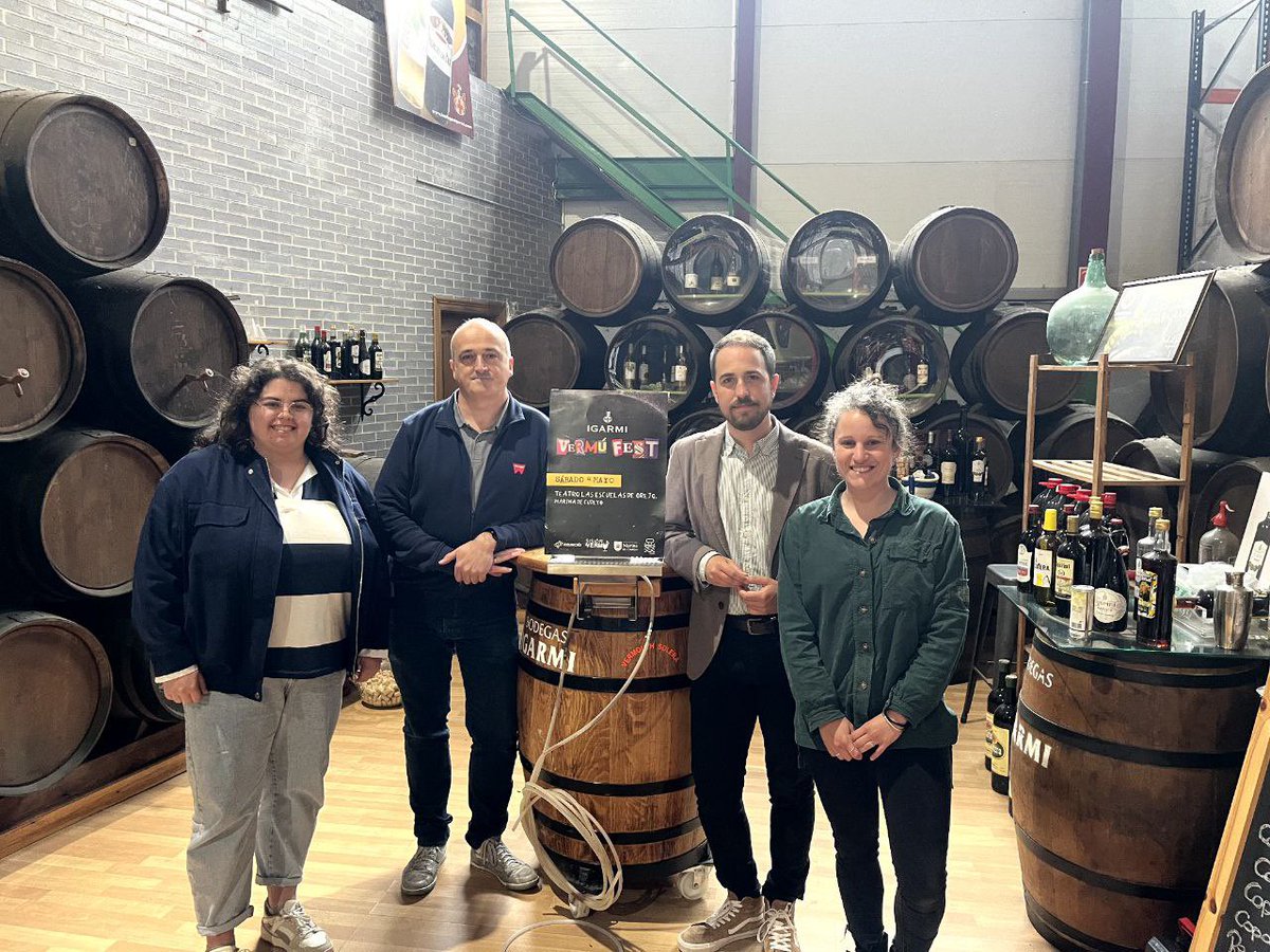 El 4 de mayo se celebra la segunda edición del #VermuFest, que combinará música en directo, pinchadas de DJ, catas de vermú, food trucks y actividades familiares. 

Os contamos toda la información 👉 Relinchu.com/n/fep08go