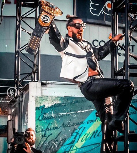 Kartiseeghost's tweet image. The more and more I think about seth not being able to wrestle the more I think about what he’s done, the more it makes me appreciate him, #thankyouseth