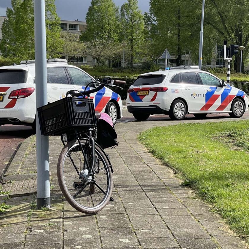 #Hoofddorp – Moeder en kind op fiets over het hoofd gezien door automobiliste - 112meerlanden.nl/2024/04/17/hoo… - #vlnnieuws #haarlemmermeer