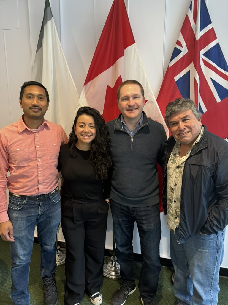 A great discussion today about some exciting plans for this year’s @SunfestLDN, July 4th-7th in downtown #LdnOnt. 

Thanks to Alfredo, Mercedes, and Mitra for stopping by the office, and for all you do to make our city a destination for musical talent from around the world.