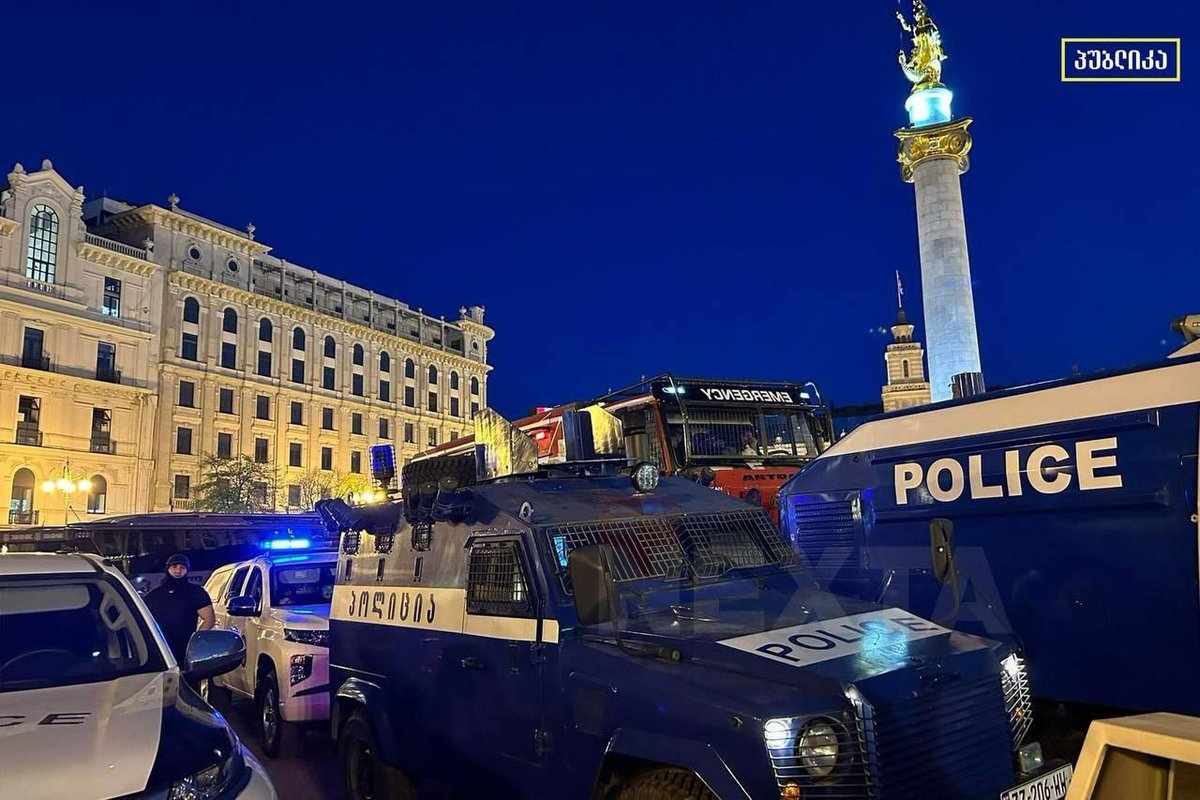 alokdubey1408's tweet image. #FreedomSquare #Tbilis
#TbilisiProtests

Freedom Square in Tbilis presently..

😎😎