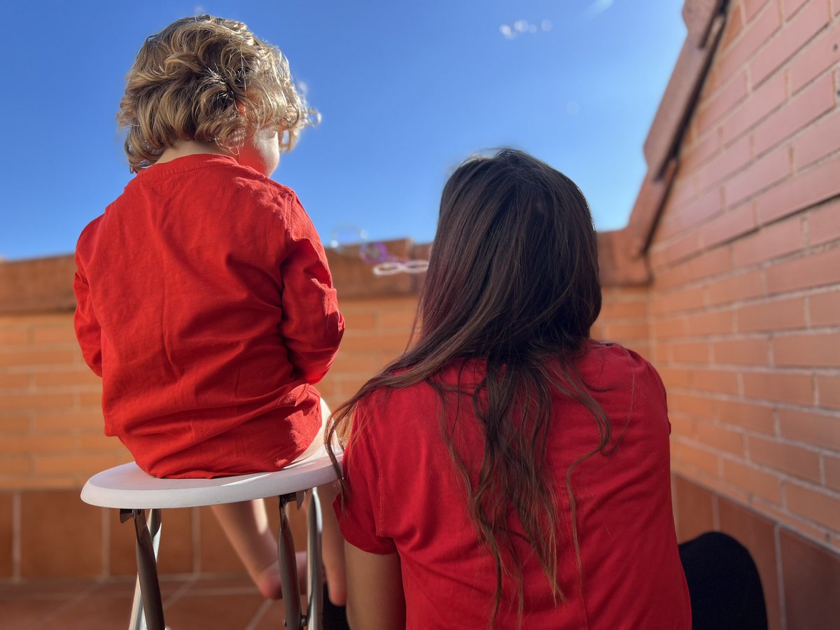 SaraGBarcenilla's tweet photo. Más prendas rojas dentro del #RetoPrendaRoja por el #DiaMundialdelaHemofilia! Este año…estoy mejor acompañada que nunca ❤️🩸
#EstrellaInvitada #RisingStar #SuperLu https://t.co/ZCw5wCGLPX