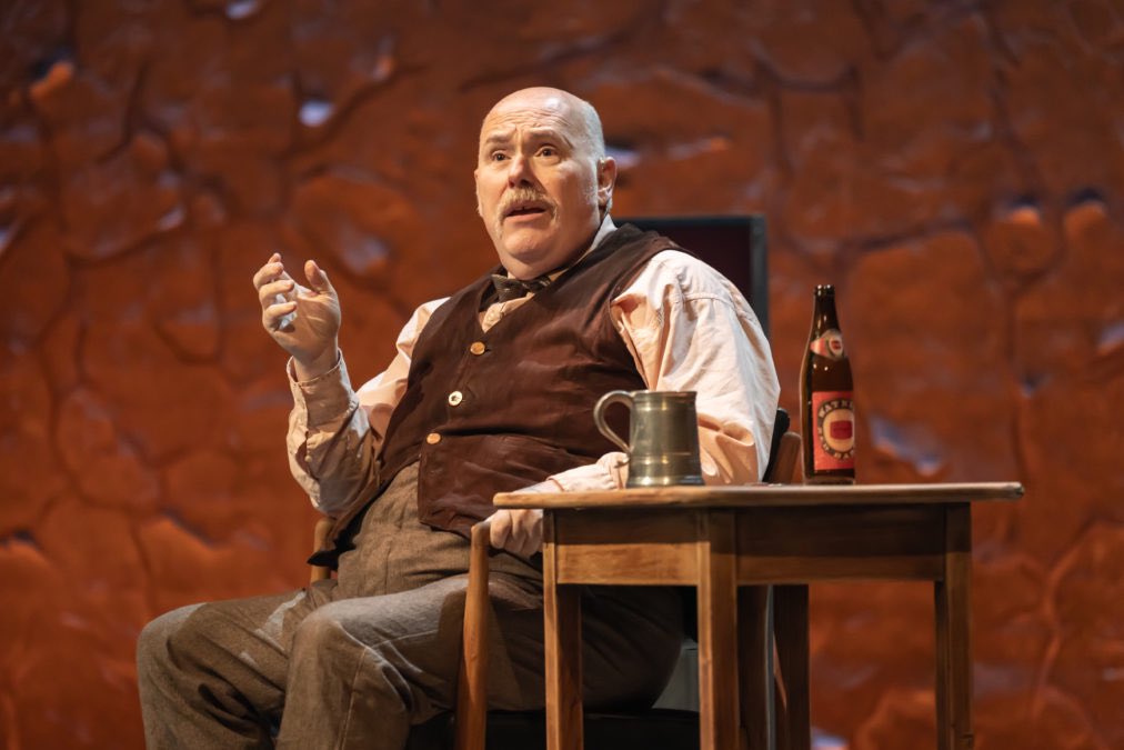 #FaithHealer @LyricHammer. All three actors excelled in their roles, holding the audience rapt, and the sparse and spare staging and set design was really impactful and in keeping with the play. A fantastic adaptation all round.