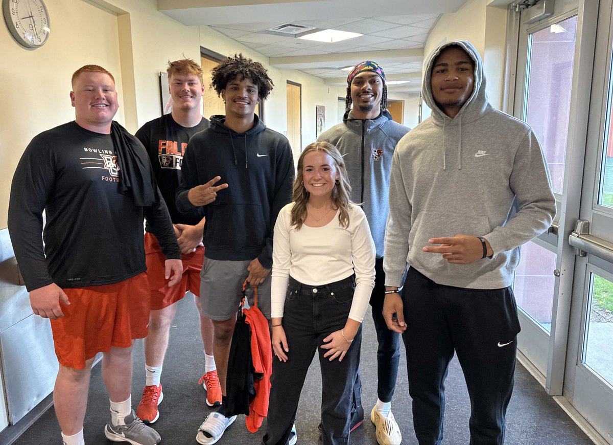 ⁦@BG_Football⁩ welcomes top Ottoville HS jr Elyse Walston to BGSU. Later the team supported Special Olympics on campus. #MoreThanFootball #JoinUs