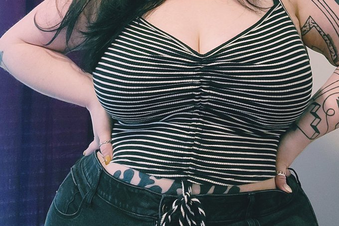 I've got a mean streak a mile wide and the curves to match https://t.co/D3ksvN3GAf