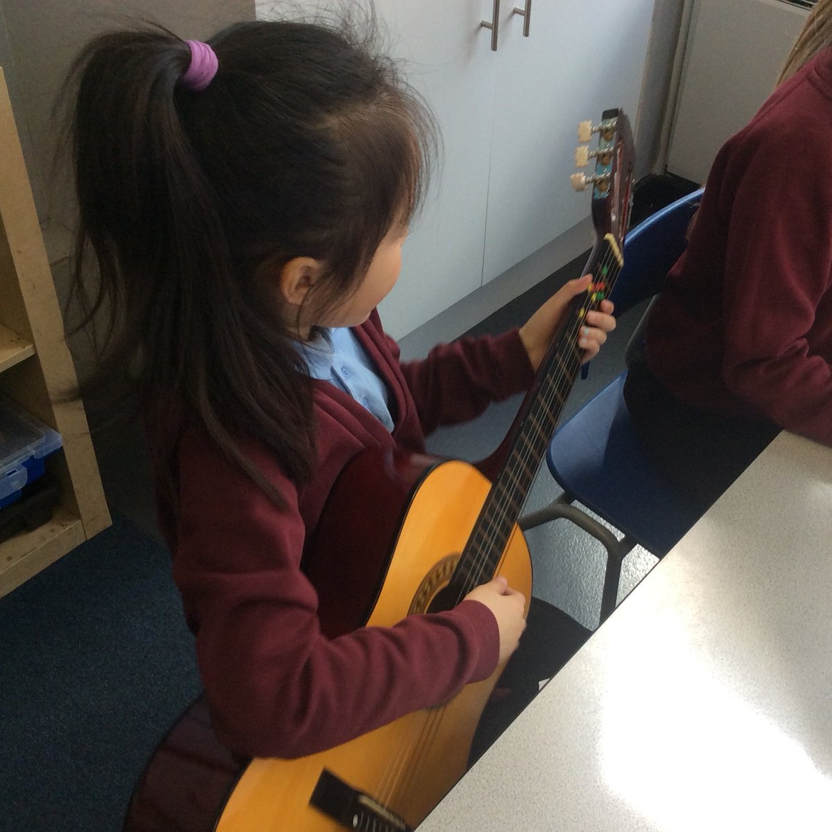 Today, the young physicists of Y4AS began a new Science unit, Sound. The observation enquiry question was, 'How do these instruments make sound?' They were able to conclude that sounds are made when parts of the instruments vibrated. @StradbrokePri @Stradbroke_Y1 #StradExperience