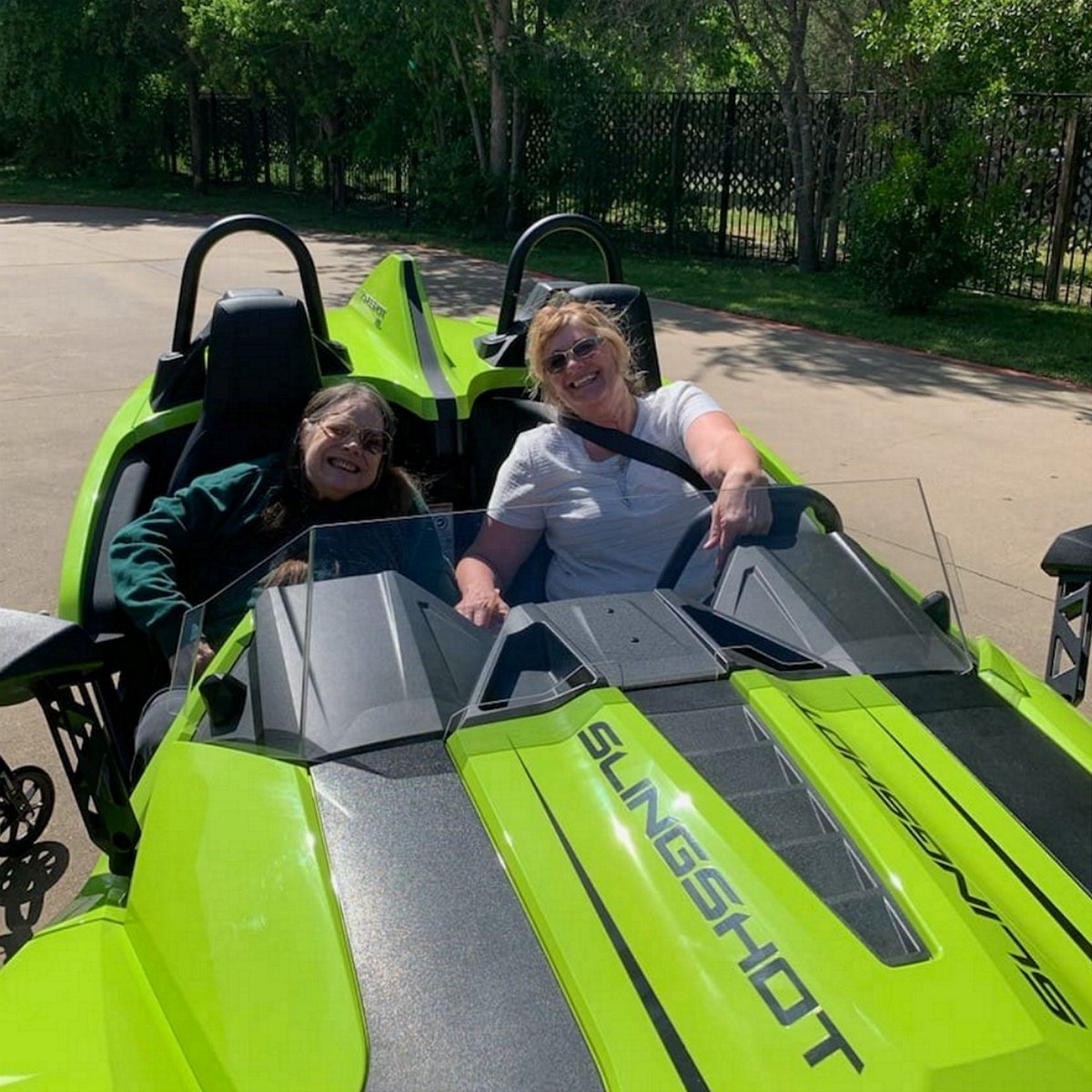 The residents of The Waterford at College Station spent the afternoon riding in a three-wheeled exotic vehicle called Slingshot. Everyone had fun reminiscing about their first cars, smiling from ear to ear. #SonidaSeniorLiving #SeniorLiving #SonidaJoyfulNotes #FindYourJoyHere