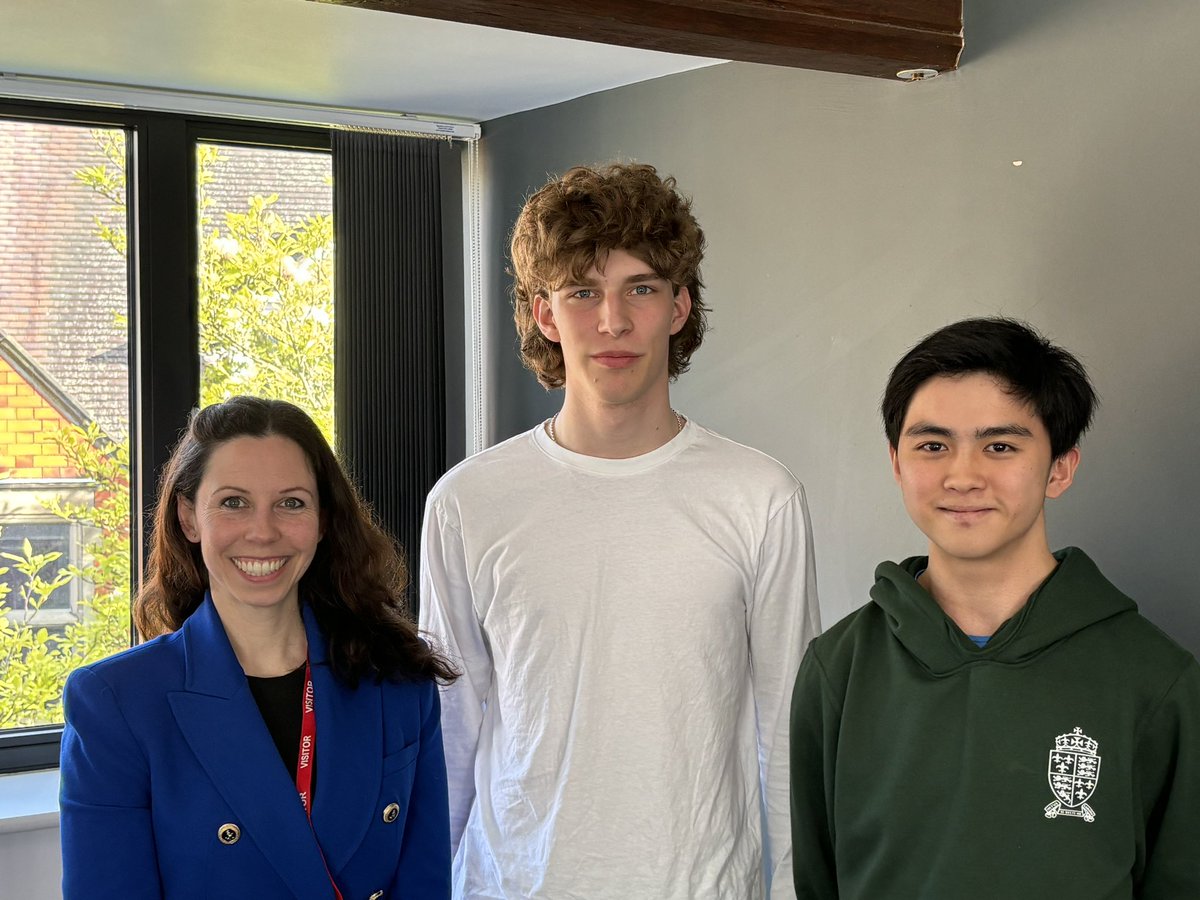 TobyPercival's tweet photo. Delighted to welcome Miriam from @UofT today to find out what Shrewsbury’s all about and to meet potential applicants 1:1. She also caught up with @_Ridgemount Tom and @Ingrams_Hall Charlie, who will be heading to Toronto in Sept to study Engineering and Computer Science. https://t.co/Hh6hAgYrvd