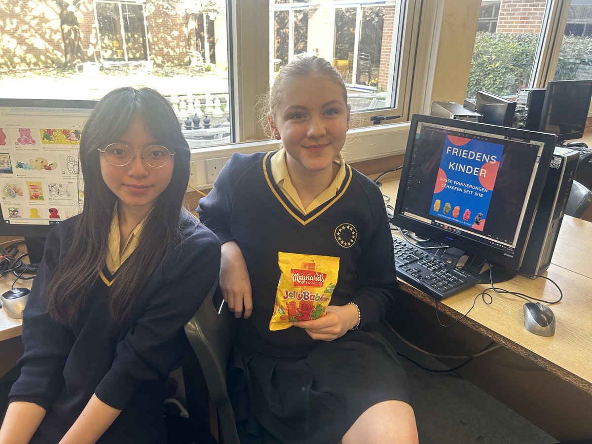 angloeuropean73's tweet photo. 🌍Our Year 9 students recently delved into a Language Marketing Workshop.
The highlight of the workshop? Marketing Jelly Babies! 🍬
📝Their use of language skills earned them high praise. 👏
#LanguagesMarketing #CreativeLearning #InnovativeStudents https://t.co/IQFcHF100N