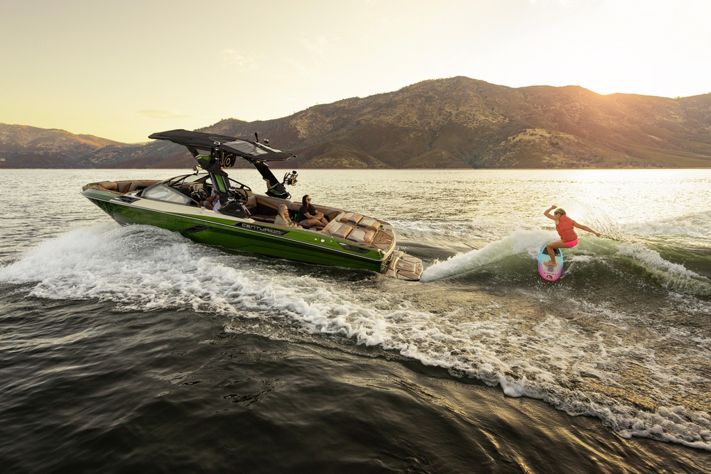CenturionBoats's tweet photo. Boats are (finally) coming out of hibernation! Who is ready ?!๐๐ผ
#centurionboats #wakeboat #surfboat #surf #wake #centurion #boats #wakesurf #wakeboard https://t.co/2gew6tunn6