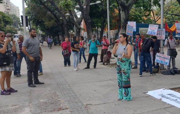 #17Abril | Se llevó a cabo el plantón frente a la Fiscalía General, exigiendo la libertad de las y los trabajadores presos, que en muchos casos son petroleros, presos por denunciar, o como chivos expiatorios de, tramas de corrupción en PDVSA. #LiberenALxsTrabajadorxsPresxs
