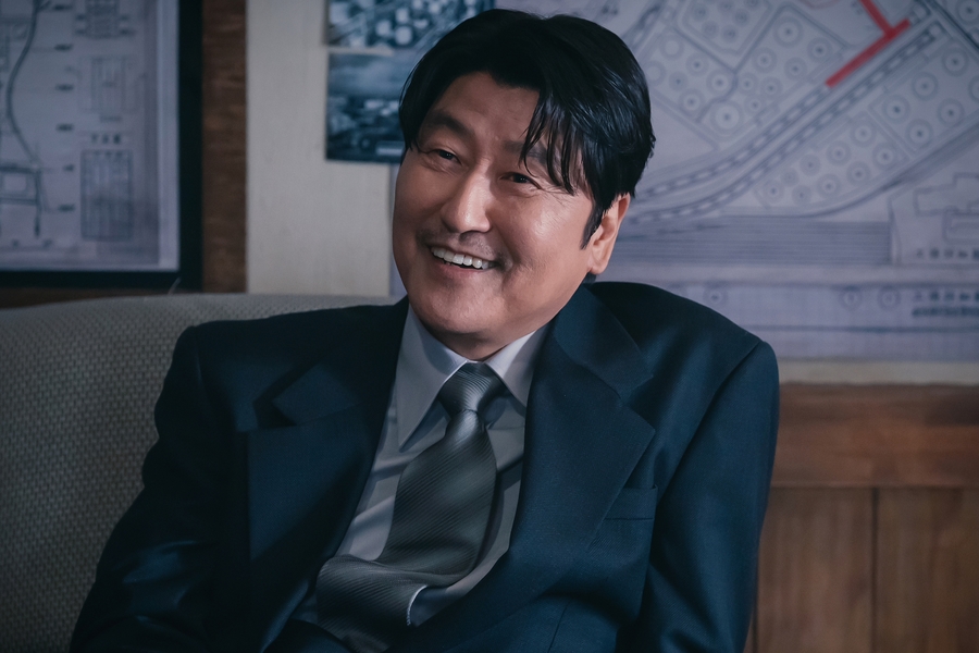 #SongKangHo Is A Strategist Who Can Grasp Situations Quickly In Upcoming Drama '#UncleSamsik'
soompi.com/article/165549…