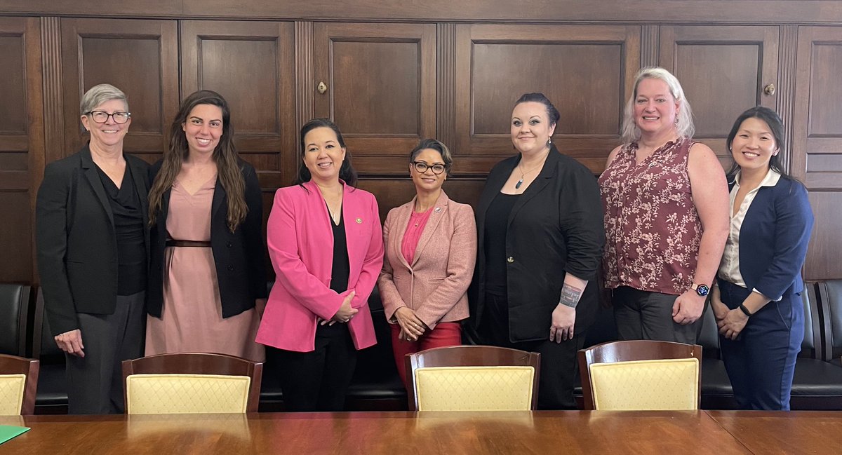 Aloha and mahalo🌺 to @RepJillTokuda for hearing our survivors’ stories and supporting the smart policy recs from our Military Reform Coalition towards #EndingMST @DeptofDefense & @DeptVetAffairs. We appreciate your commitment to supporting all service members! #SAAPM