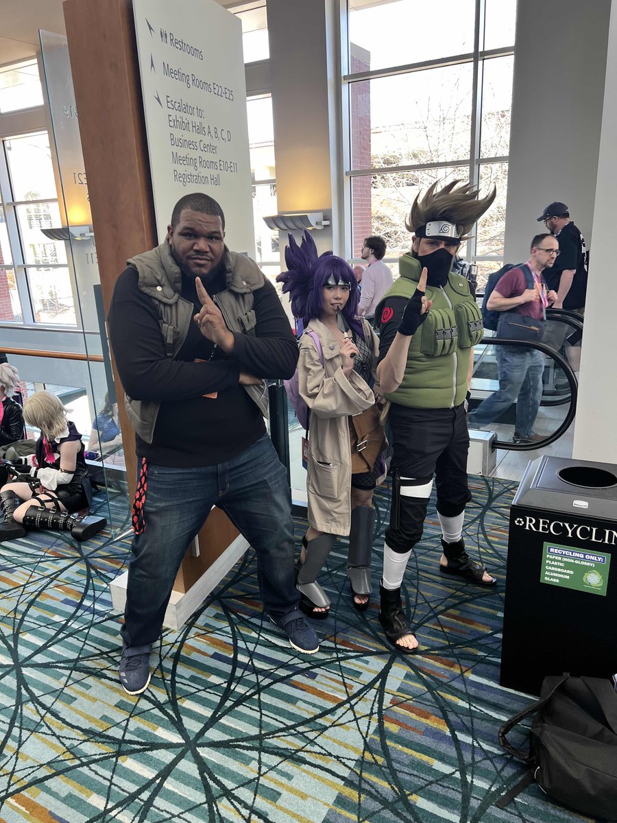 nerdlounge804's tweet photo. 😎Cons are legit the best time ever!

Drop your next cosplans 👇🏾 #cosplayers https://t.co/mg4yJIkDeb