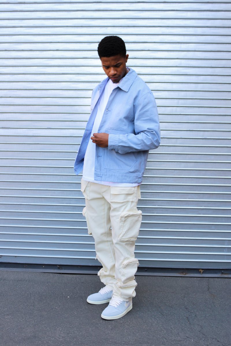 Shiekh's tweet photo. Stay ready for anything spring brings
#Jordan Essentials Chicago Jacket
https://t.co/gIzgE4KweC
#SpringFashion #SpringWardrobe #SSTL https://t.co/6YaaLRo7r2