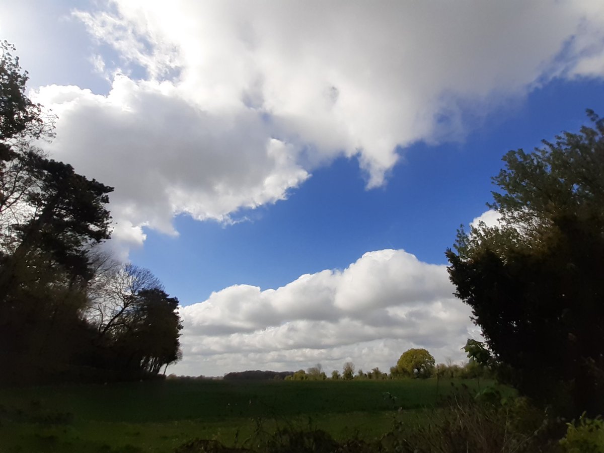 pureblood1964's tweet photo. @robster12065612 And hey presto 1.5 hrs later Hail sleet rain high winds ##climatescsm #cloudseeding https://t.co/FqMLDnuwWQ