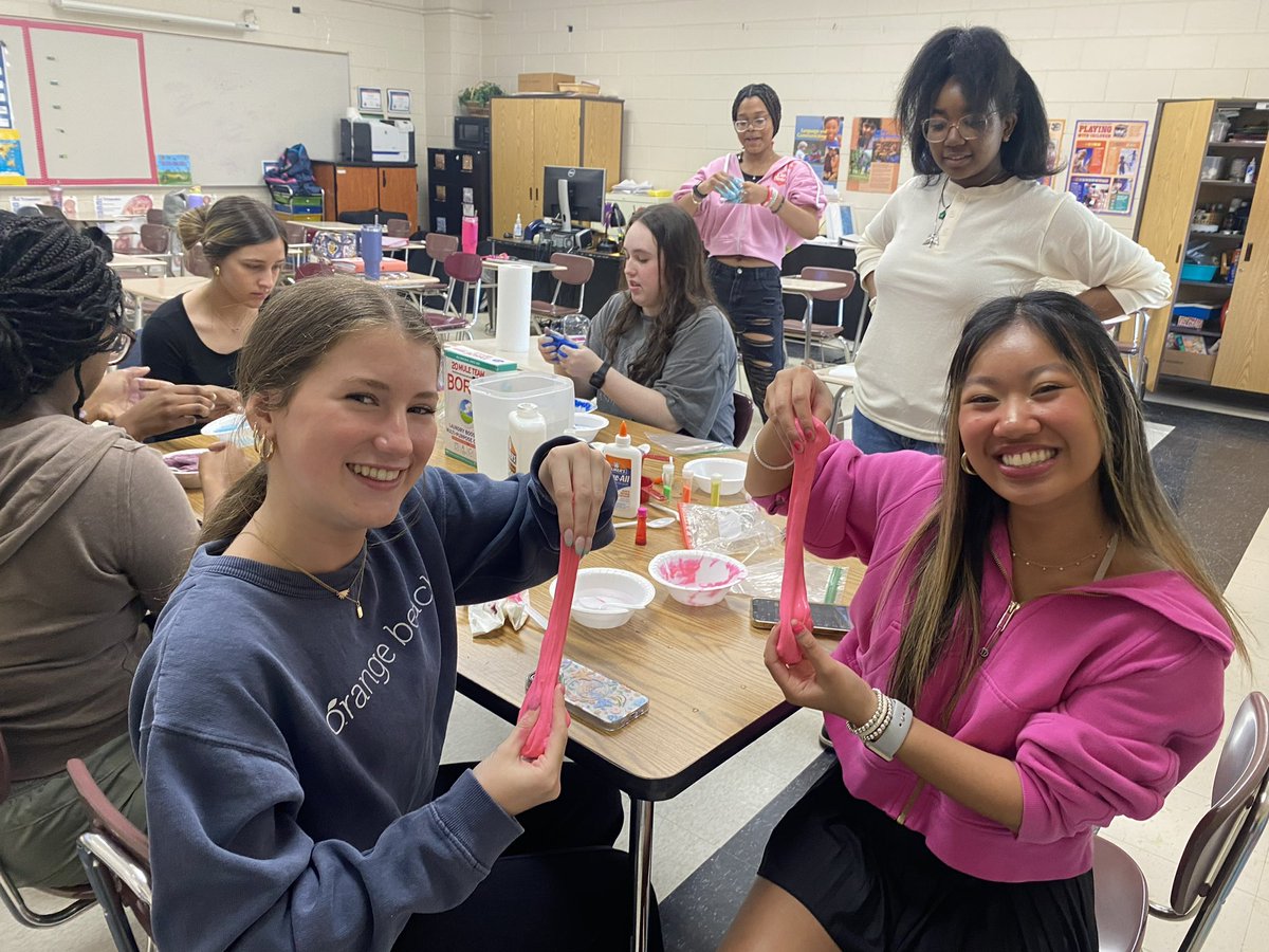 Early Childhood students are presenting wonderful lessons-planned, created and carried out to meet course and internship requirements. We have some awesome future teachers here! #cteworksforme