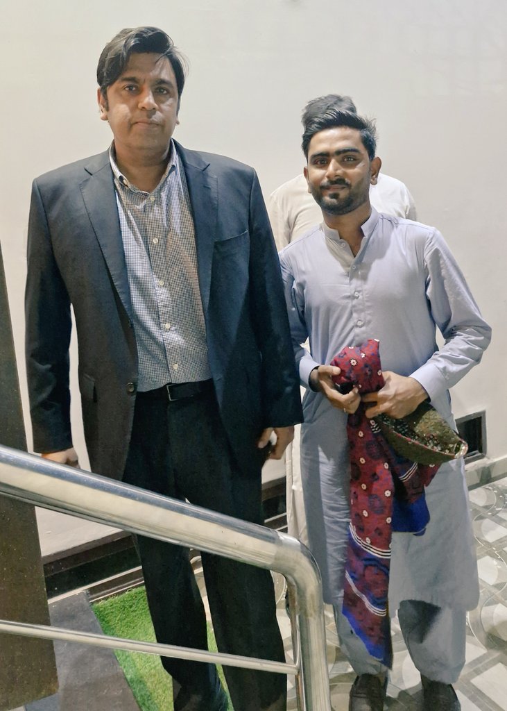 Alhamdulillah❣️
I am honored to meet with #ChiefSecretarySindh #AsifHyderShah ✨️ Sb, a very nice and humble personality. 
Thank you Sir for appreciation, encouragement & everything.

#ChiefSecretarySindh #ChiefSecretary #SyedAsifHyderShah #AsifHyderShah #SindhGovernment 🫶🏼