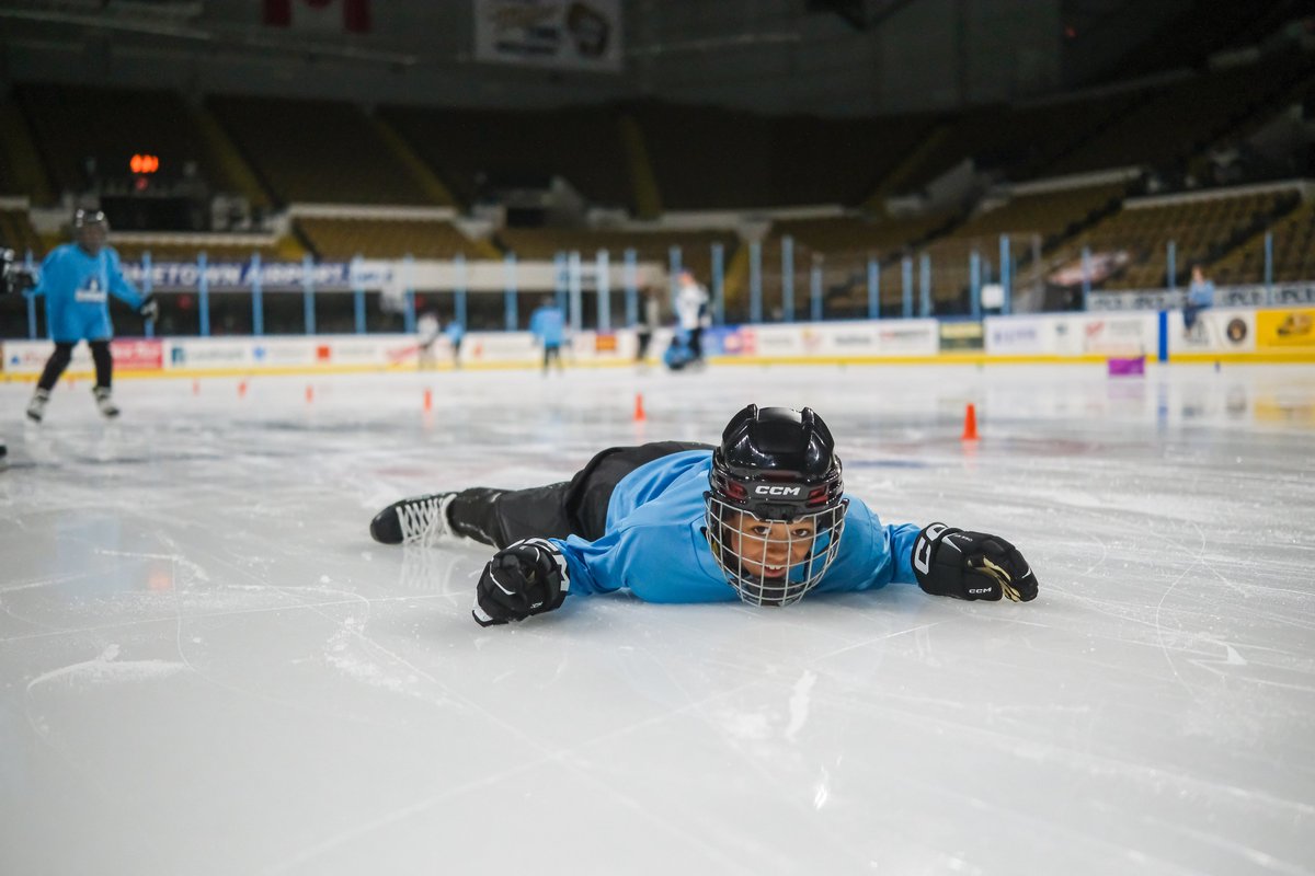 BGCMilwaukee's tweet photo. Thank you to our friends @MKEadmirals for once again hosting BGC MKE members for a night on the ice! These kids had a blast learning to skate with players from the Admirals, and each one got to take home their own jersey. We'll be cheering you on in the playoffs! https://t.co/5c2Ee45gfT