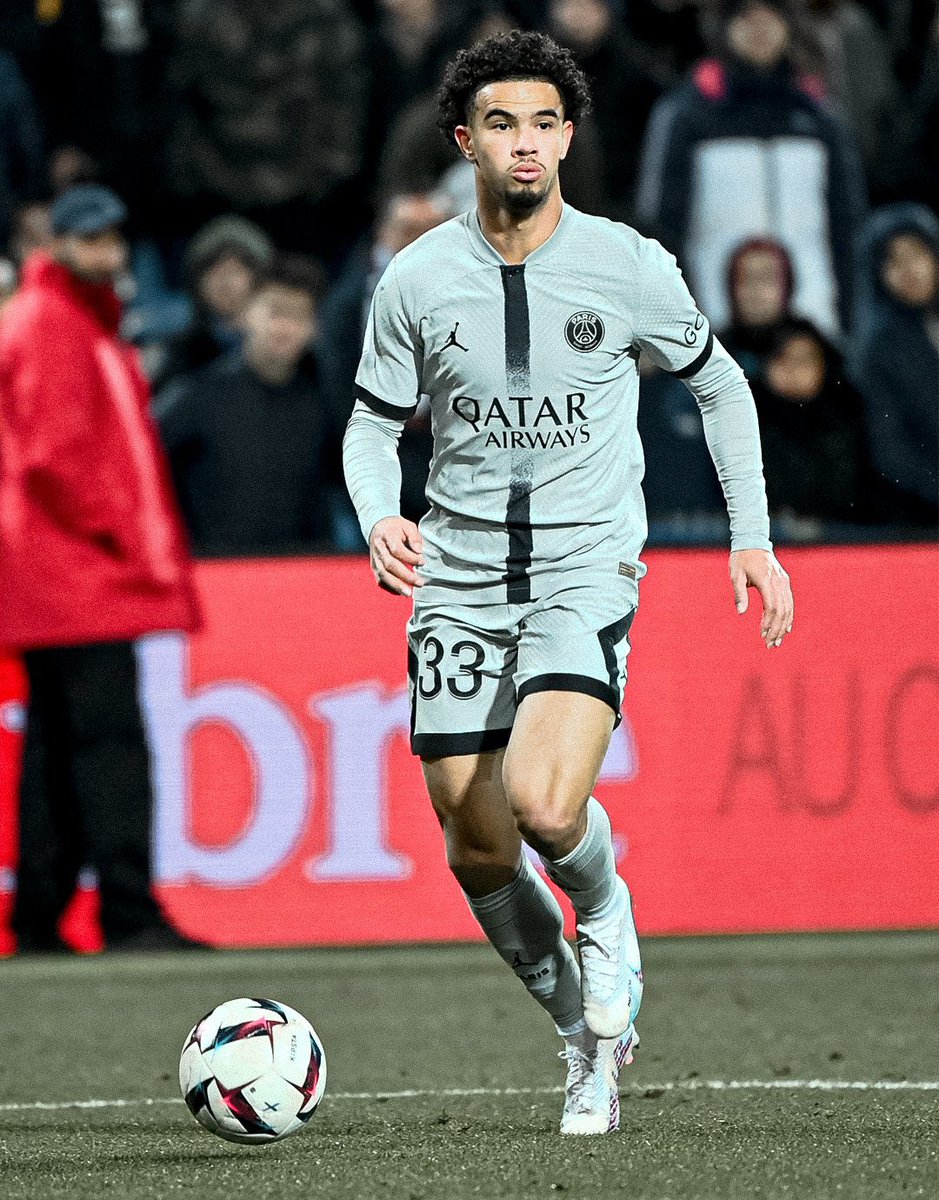 RisingStarXI's tweet photo. ✍️🧠 𝐂𝐡𝐚𝐥𝐥𝐞𝐧𝐠𝐞 | Start one, Bench one, and Sell One.

🏴󠁧󠁢󠁥󠁮󠁧󠁿 Kobbie Mainoo (18y, CM)

🇫🇷 Warren Zaïre-Emery (18y, CM)

🇵🇹 João Neves (19y, DM/CM) https://t.co/CdxziCzOlB