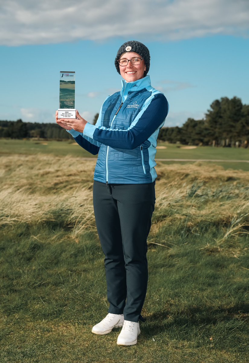 Congratulations Billie-Jo Smith on winning today’s #RoseLadiesSeries with a fantastic -4 @FormbyLadiesGC 👏🏼