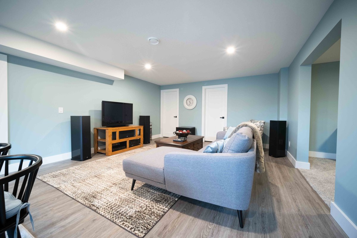 SmithnSonsGC's tweet photo. Step into our basement renovation, where light blue walls add a calming aura, paired with tasteful wooden accents for that perfect touch of warmth and style. 🏠💙

General Contractor: Smith &amp; Sons Vernon West

 #basementreno #generalcontracting #vernonbc https://t.co/ALa97ZrQUu
