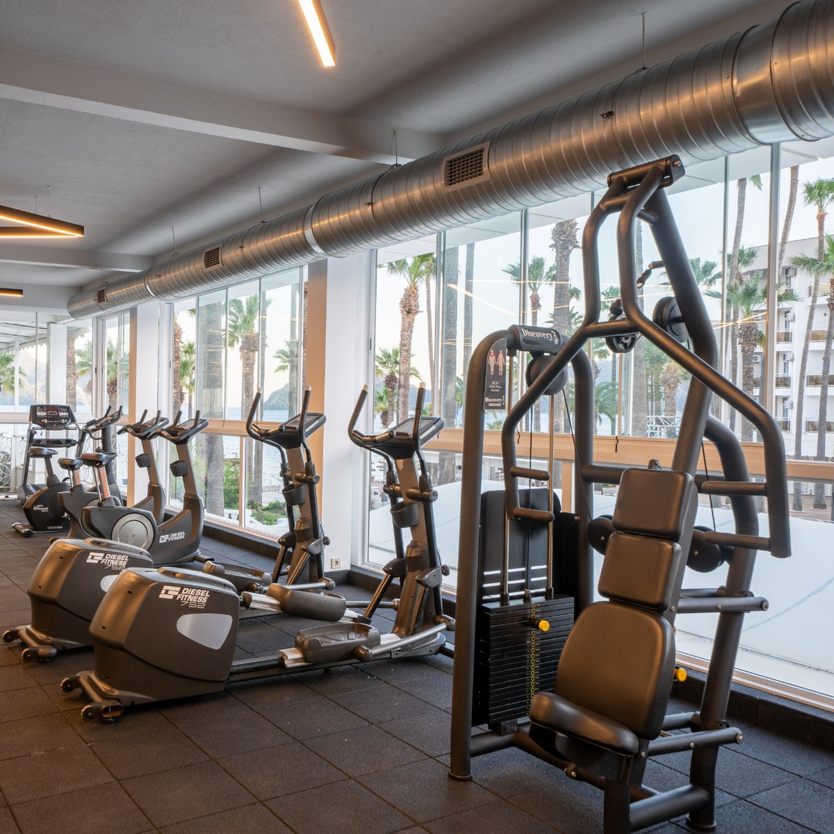 PrimeBeach_'s tweet photo. Experience the joy of working out in our renewed fitness center, where our unique view motivates you. 🏋🏾
Eşsiz manzaramızın sizi motive ettiği, yenilenmiş fitness merkezimizde spor yapmanın keyfini yaşayın. 💪🏼
#primebeachhotel #fitness #türkiye #turkey #marmaris #travel #holiday https://t.co/jT6O7BzG0B