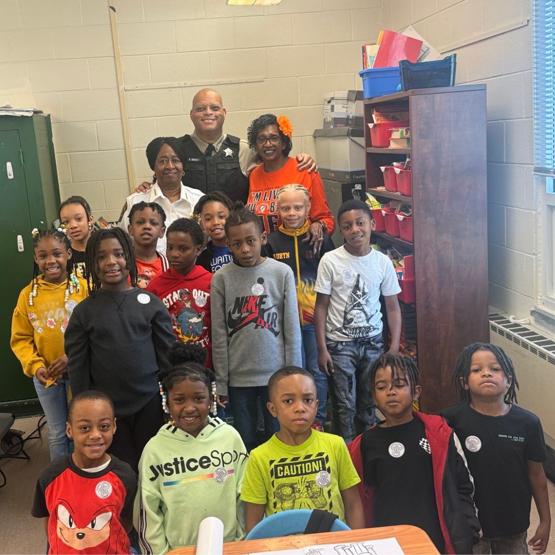 Recently, Sheriff Crawford and Lieutenant Bailey stopped by Pleasants Lane Elementary to read to our second graders! 😊📖 ⁦We extend a tremendous THANK YOU to them for their time and dedication to supporting literacy.