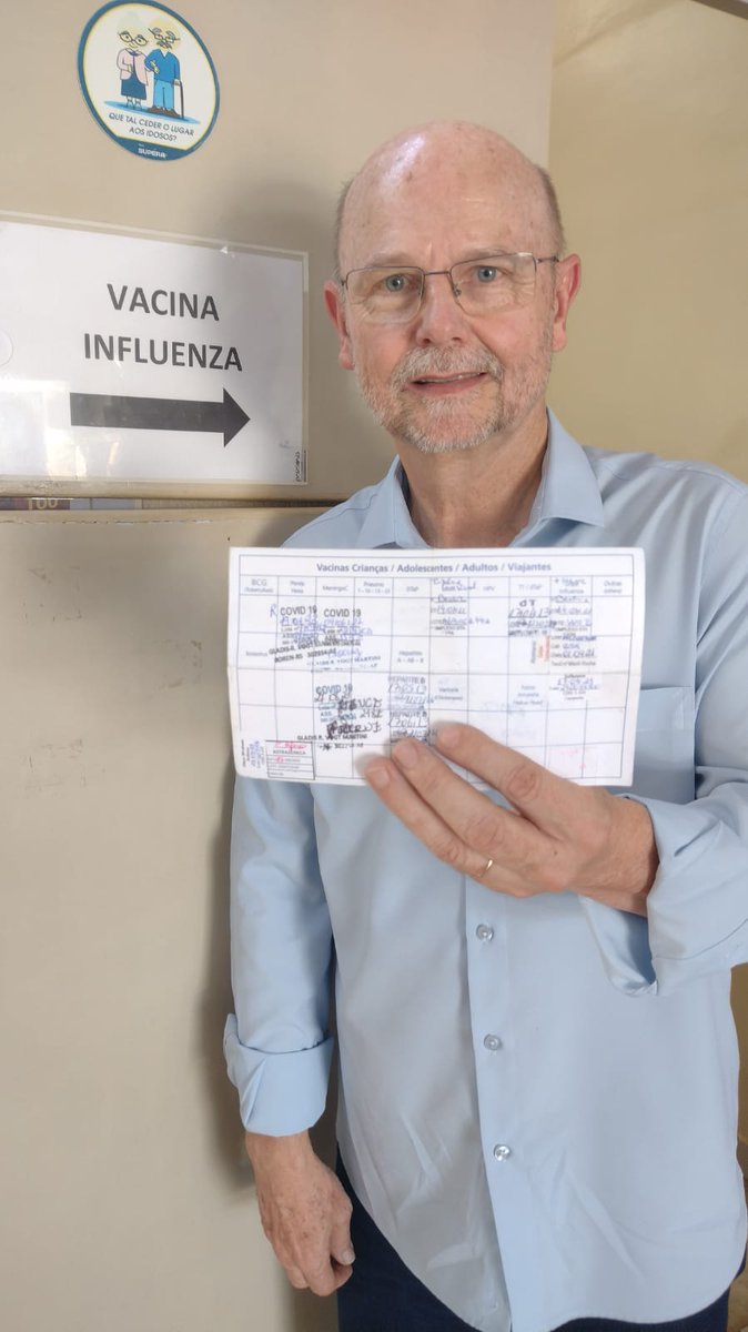 Fui até uma Unidade Básica de Saúde aqui de Brasília fazer a minha vacina contra a gripe. Se você, como eu, tem mais de 60 anos, é trabalhador/a da saúde ou professor/a das escolas públicas e privadas, vacine-se também. Vacinas salvam vidas.